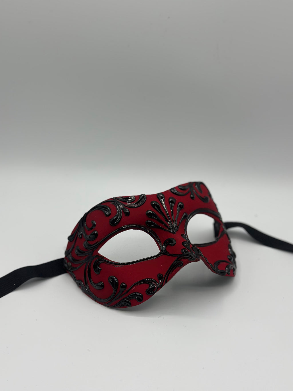 Luxury red Venetian Masquerade Mask   – Costume Mask with black baroque details