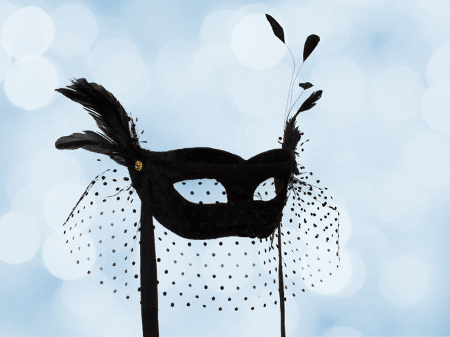 Costume mask in black with voile