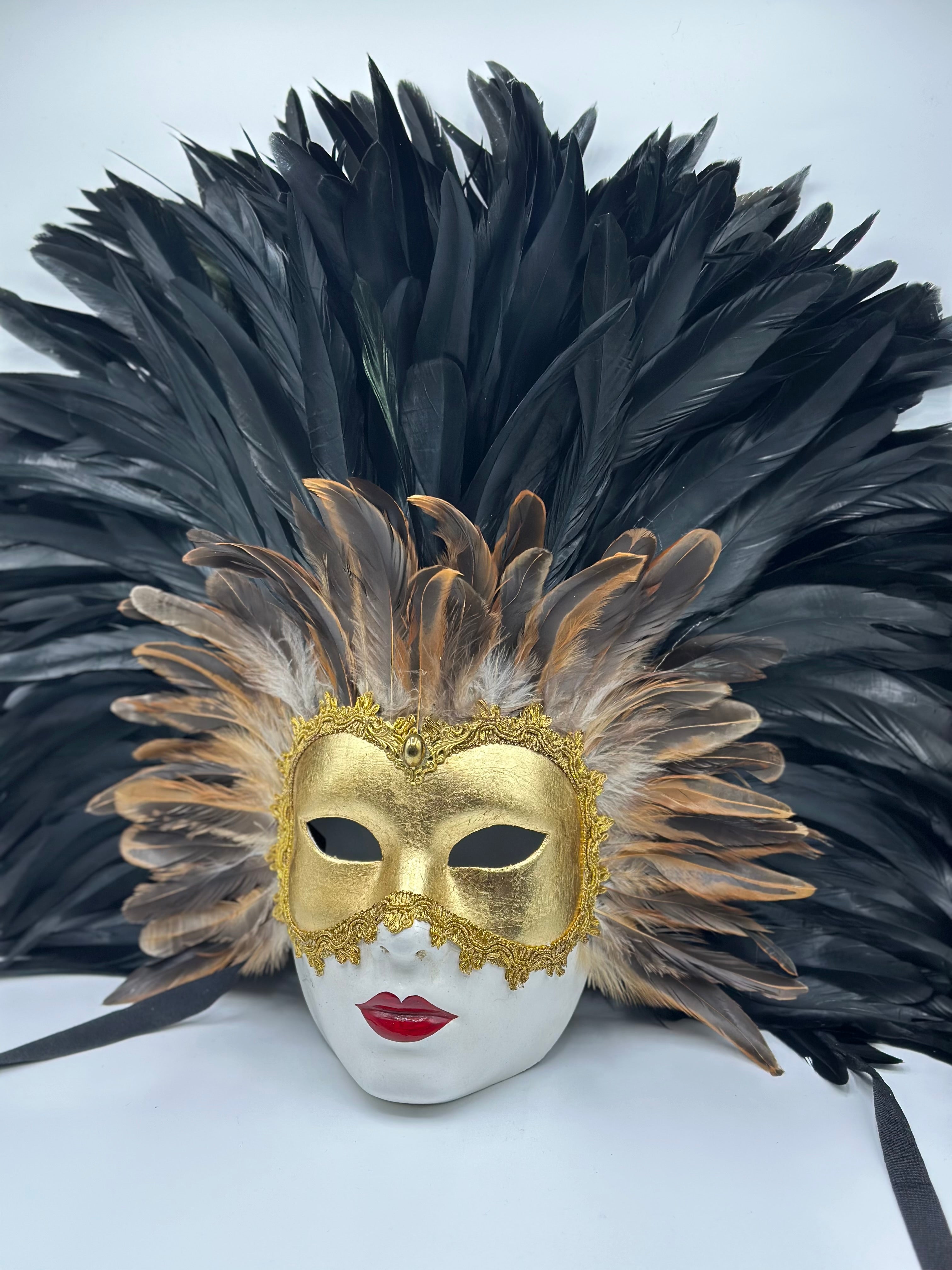 Eyes Wide Shut mask with feathers - Venetian mask woman