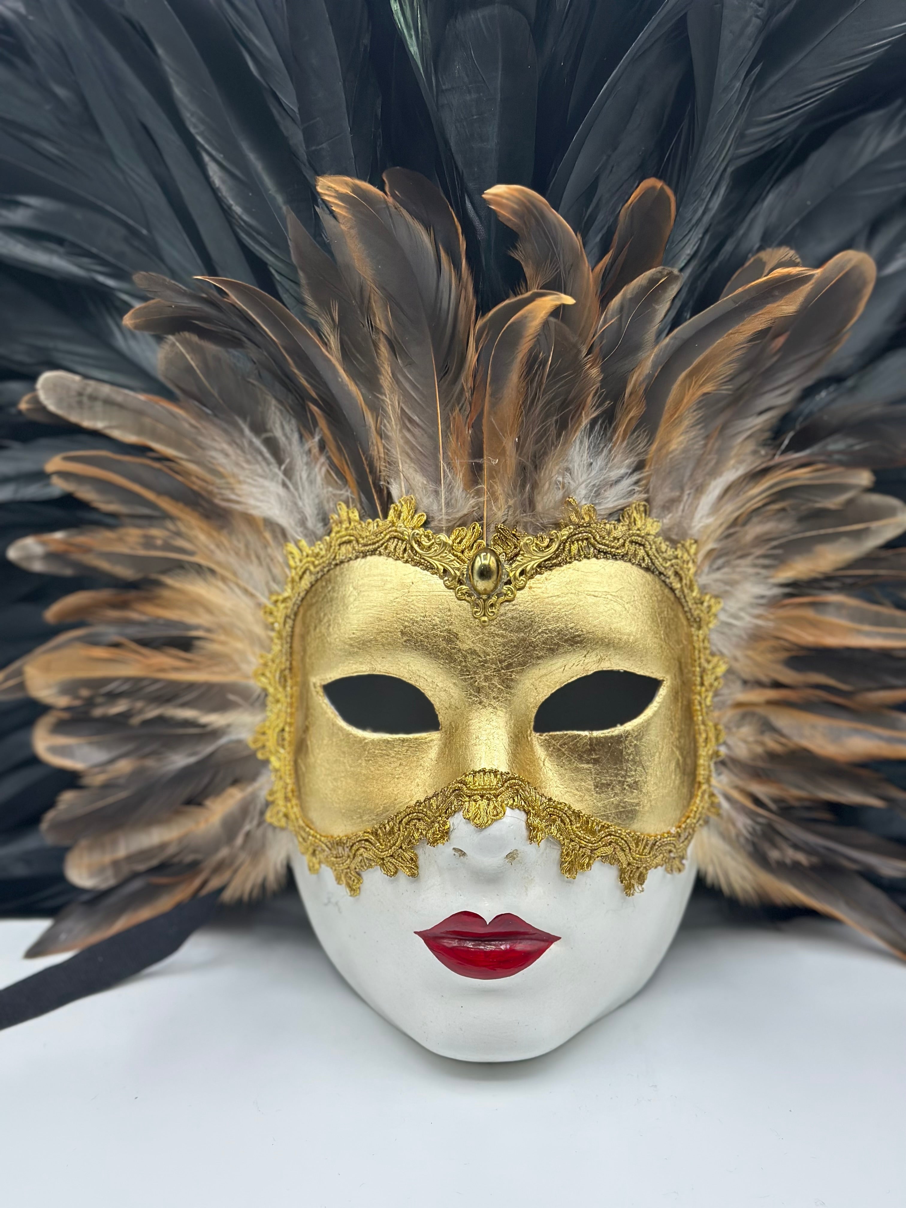 Eyes Wide Shut mask with feathers - Venetian mask woman