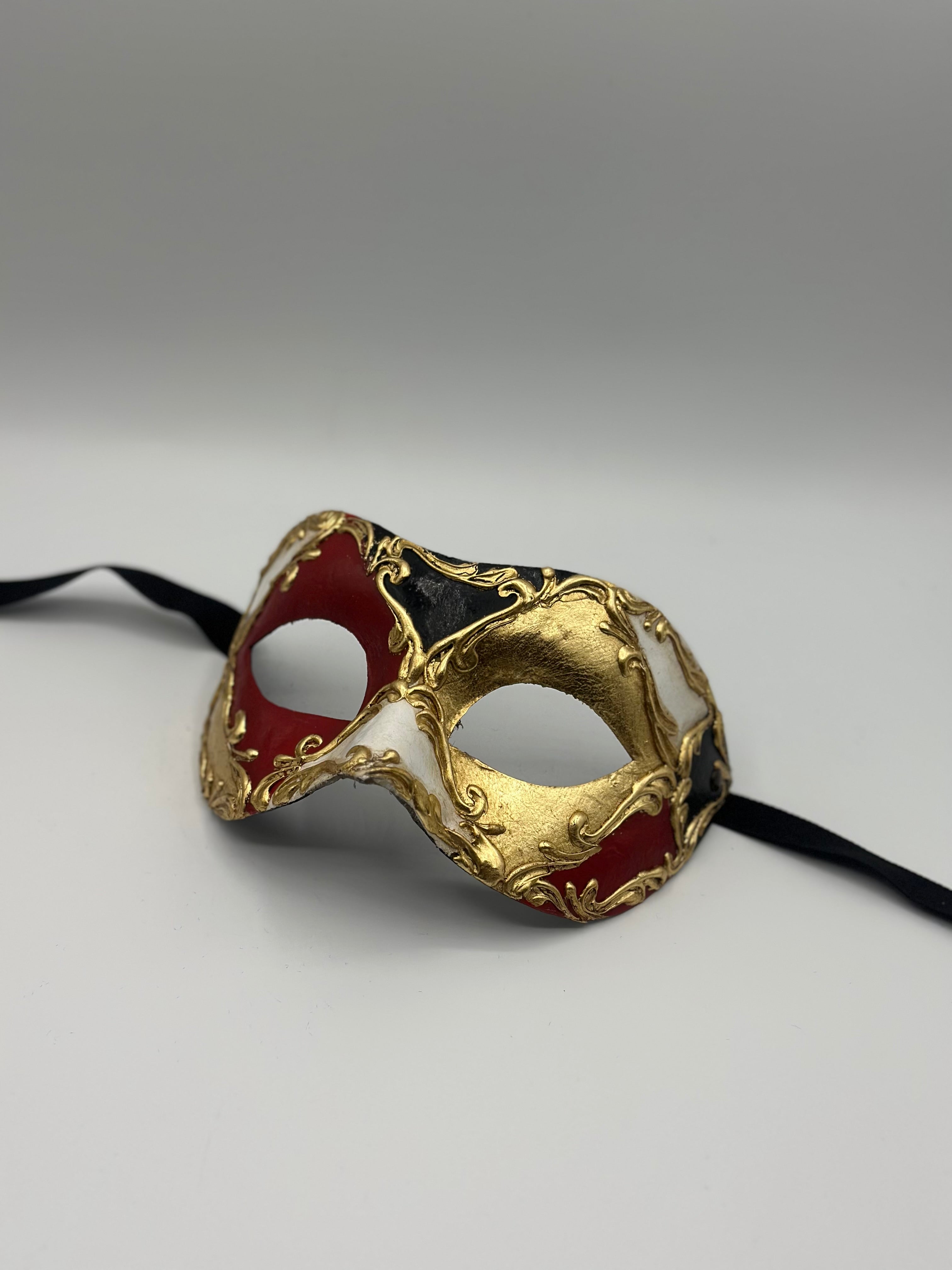 Baroque Masquerade Mask – Red/Black/Gold