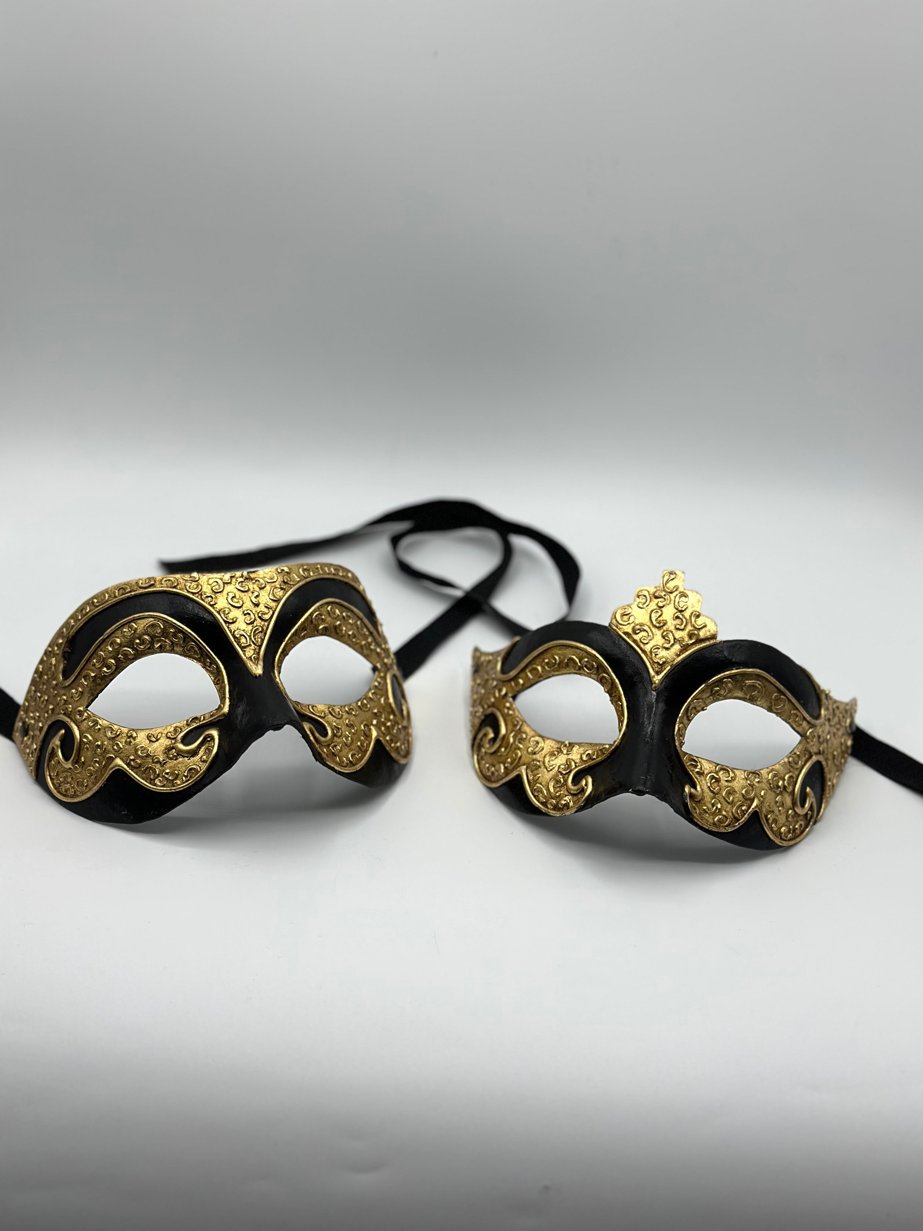 Venetian Couple Mask Set in black and gold - Duo Masks