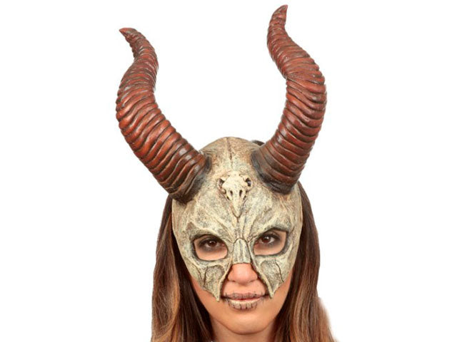 Mythical Horned Skull