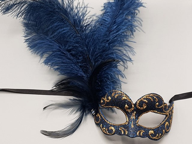 Eye mask with blue feathers